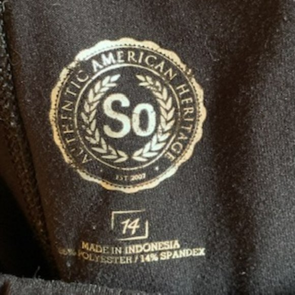 Girls size 14 yoga capris with cut out detail - Picture 4 of 6